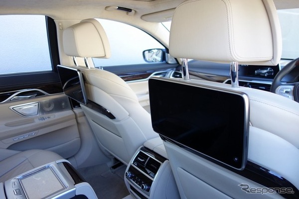 BMW 740e iパフォーマンス