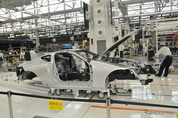 【レクサス LC】アッセンブリー工場公開…1人が20分の工程を担当することでコンパクトなラインを実現［写真蔵］