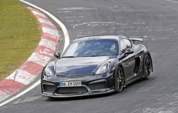 ポルシェ　ケイマン GT4 RS スクープ写真