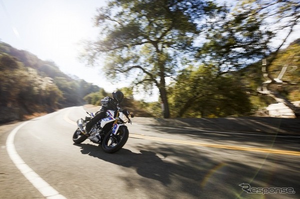 BMW G310R