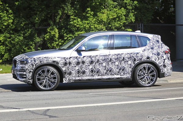 BMW X3 スクープ写真