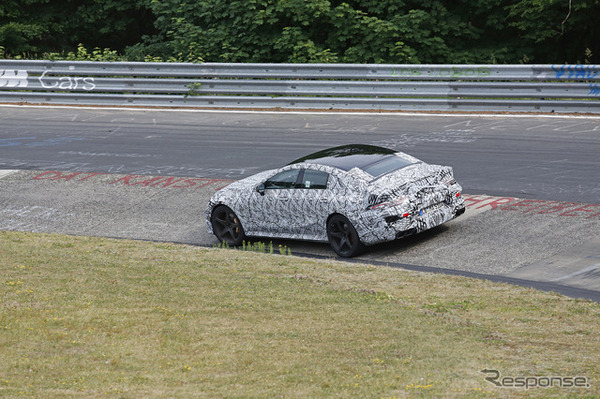 メルセデス AMG GT 4ドアモデル スクープ写真