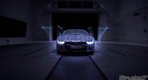 BMW i8 ロードスター　ティザー動画