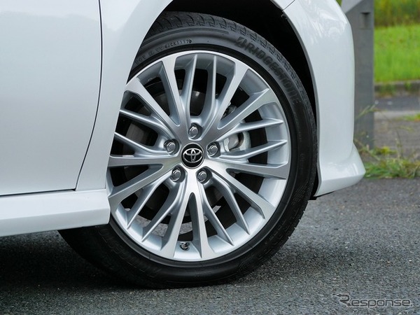 レザーパッケージ車18インチ