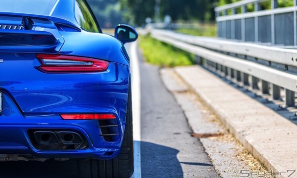 ポルシェ　911 ターボS BLUE ARROW