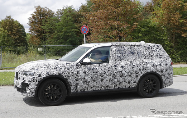 BMW X7 スクープ写真