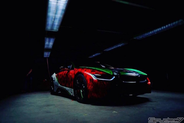 BMW i8 アートカー