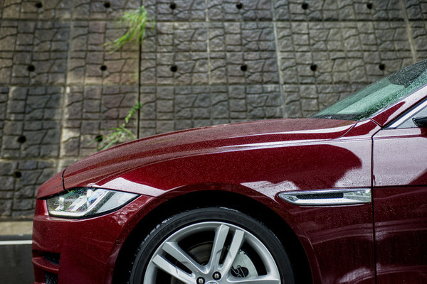 ジャガー XE ポートフォリオ