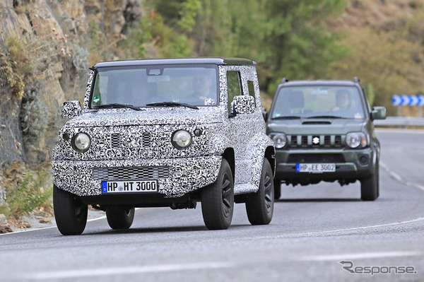 現行モデルを従え公道テストをおこなうスズキ ジムニー 次期型