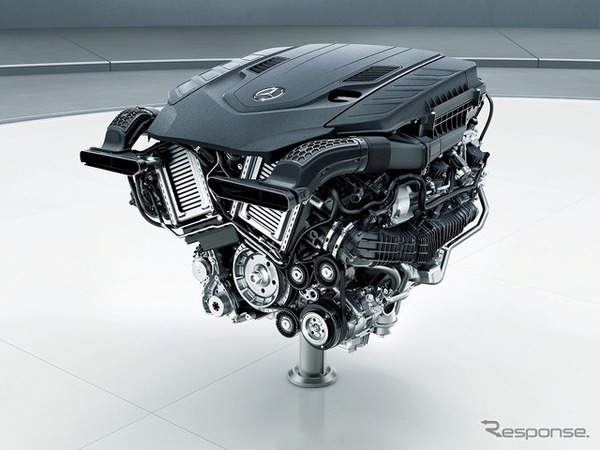 新型4リットルV型8気筒直噴ツインターボエンジン