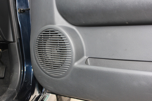 car audio newcomer！ U-23 トヨタ bB（オーナー：岩光紗香さん）　byリクロス　前編