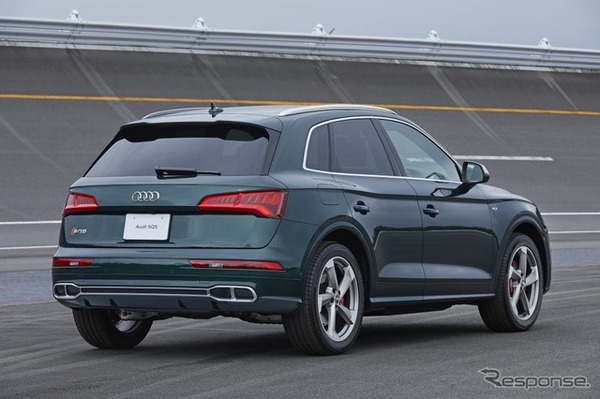アウディSQ5