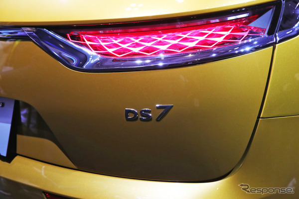 DS 7 クロスバック（東京モーターショー2017）