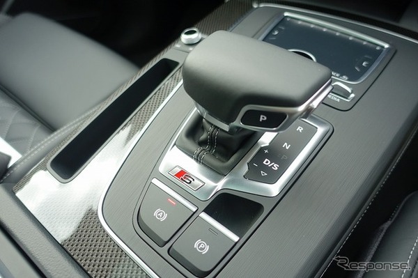 アウディ SQ5
