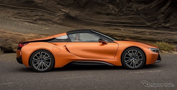 BMW i8ロードスター