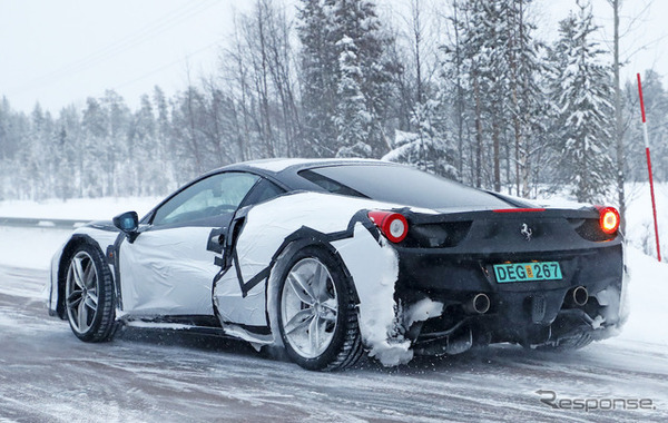 フェラーリ 488GTB 高性能モデルのテスト車両 スクープ写真
