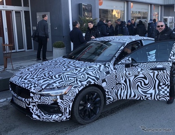 ボルボ S60 次期型のプロトタイプ
