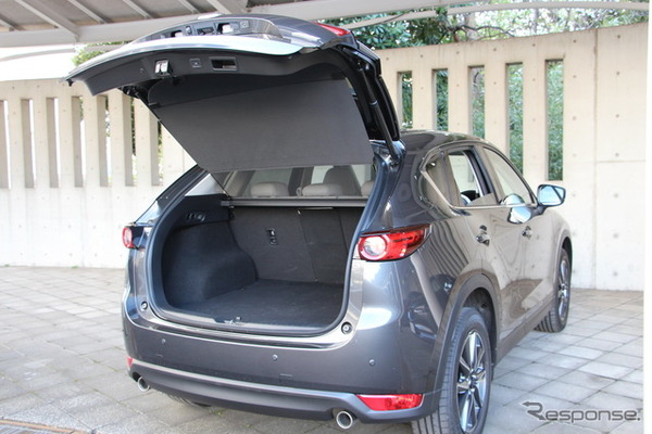 マツダ CX-5 2.5リットルガソリン