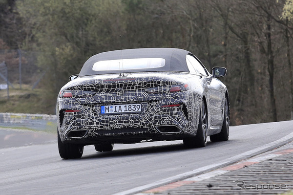 BMW M850i カブリオレ スクープ写真