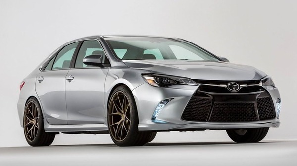 トヨタ カムリのSEMAエディションTRD