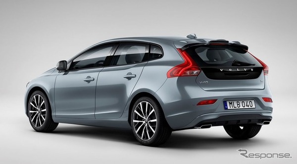 現行ボルボ V40
