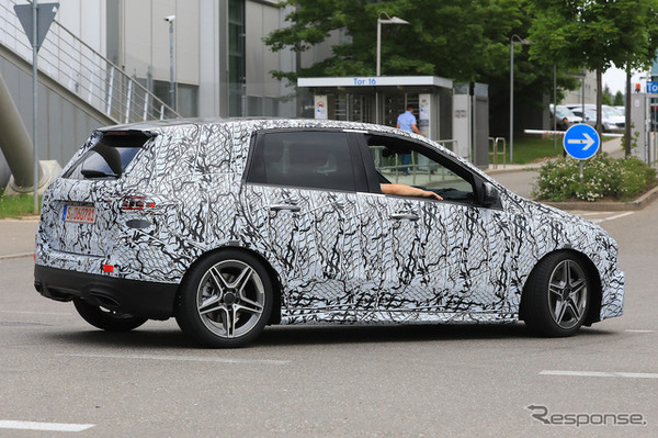 メルセデスベンツ Bクラス 次期型スクープ写真