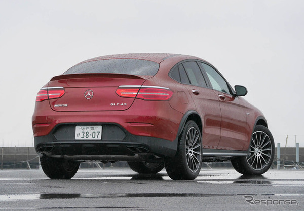 メルセデスAMG　GLC43クーペ