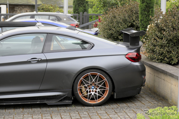 BMW M4 CSL プロトタイプスクープ写真