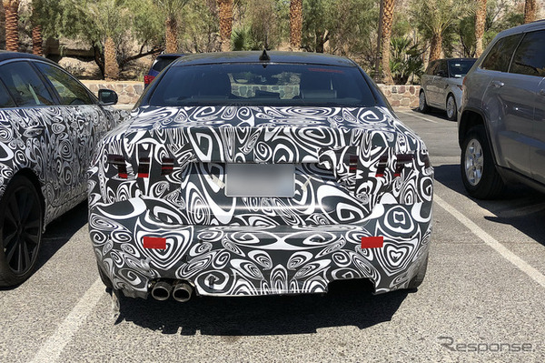 ジャガー XE 改良新型スクープ写真