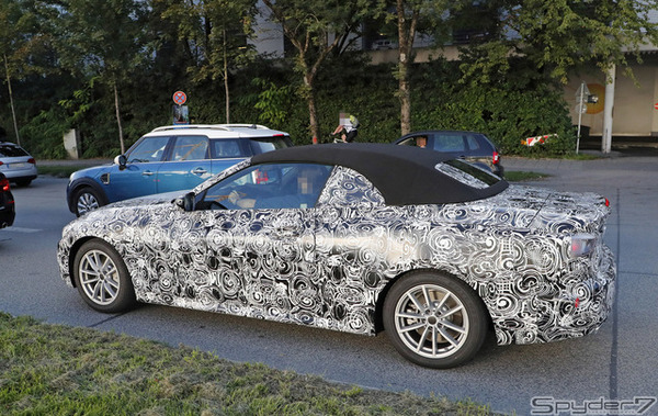 BMW 4シリーズ カブリオレ　スクープ写真