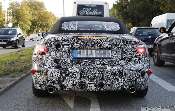 BMW 4シリーズ カブリオレ　スクープ写真