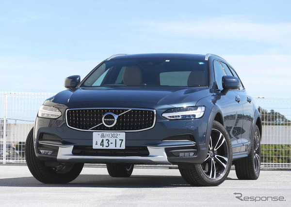 ボルボ V90クロスカントリー