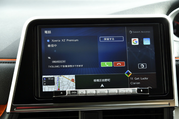 クルマから降りても道案内を継続!? Clarion