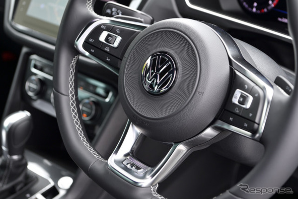 VW ティグアンTDI 4モーション R-ライン（Tiguan TDI 4MOTION R-LINE）
