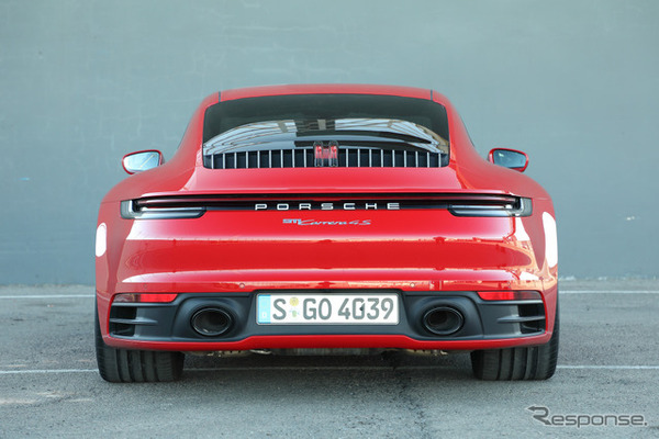 ポルシェ 911 カレラ4S