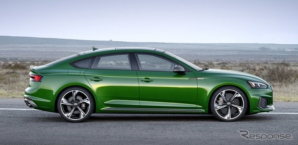 アウディ RS5 スポーツバック