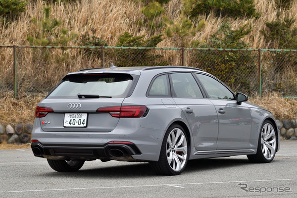 アウディ RS4アバント 新型