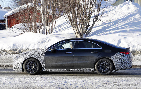 メルセデス AMG CLA45 スクープ写真