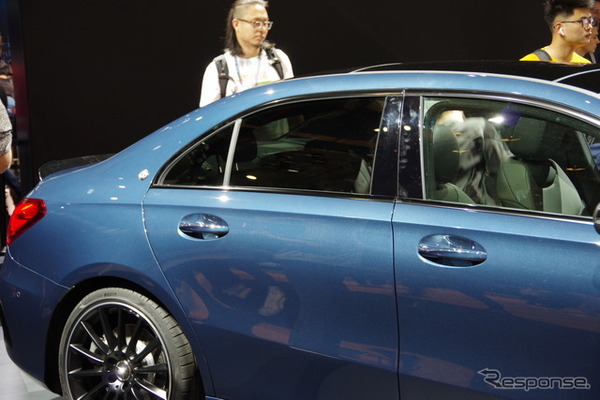 メルセデスAMG A35L 4MATICセダン（上海モーターショー2019）