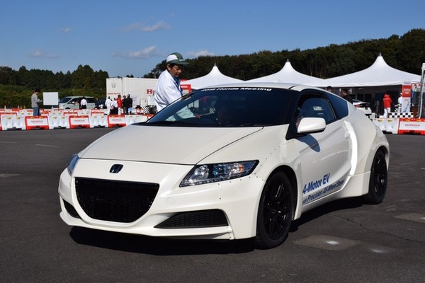 ホンダ 4輪独立型EV CR-Z