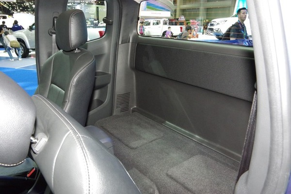 いすゞ D-MAX 1.9Ddi ブルー・パワー（タイ国際モーターエキスポ15）