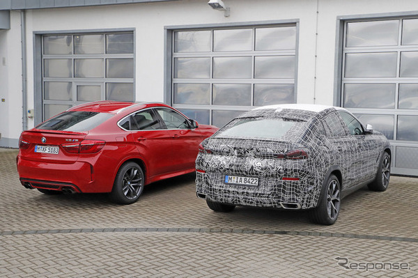 BMW X6 新型プロトタイプ（右）と現行型X6M