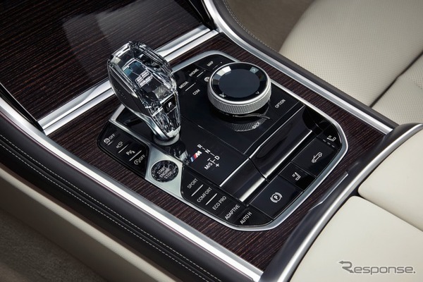 BMW 8シリーズカブリオレ（M850i xDrive）