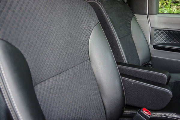 ダイハツ タントカスタム（RS）新型