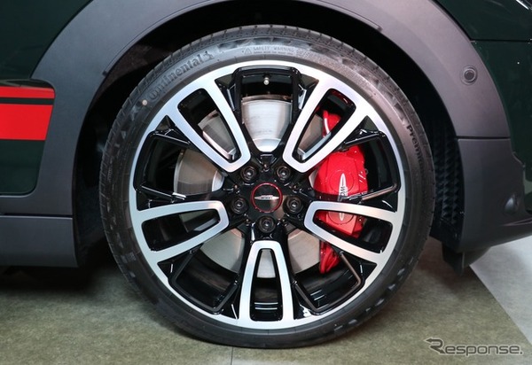 MINI クラブマン ジョンクーパーワークス 新型