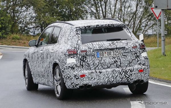 メルセデス AMG GLA45 開発車両 スクープ写真