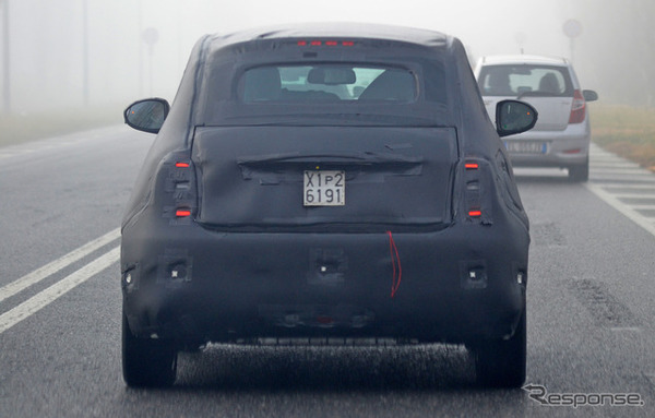 フィアット 500e 次期型プロトタイプ（スクープ写真）