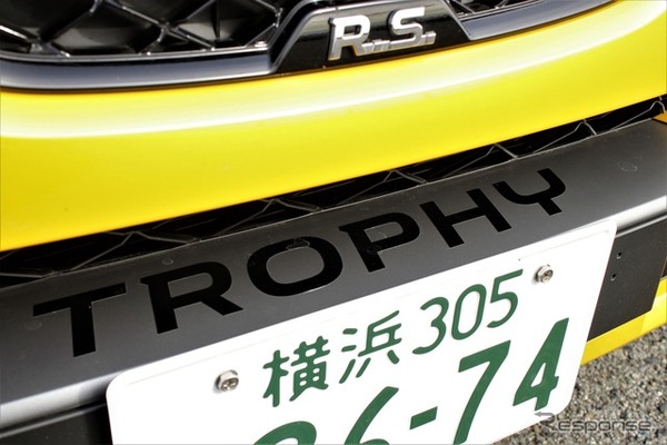 ルノー メガーヌ ルノー・スポール トロフィー