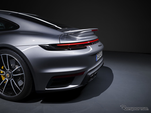 ポルシェ 911 ターボ S 新型