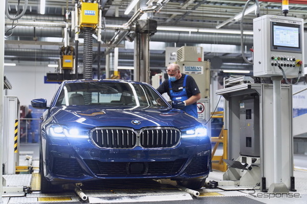 BMWのドイツ・ディンゴルフィンク工場で生産が開始された5シリーズ改良新型